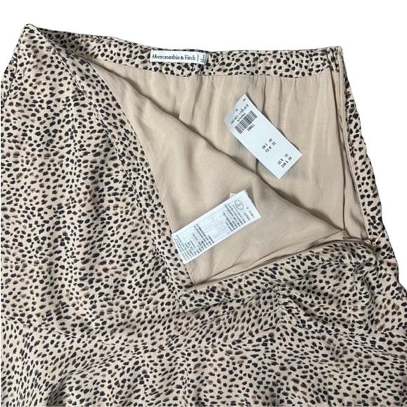 Abercrombie & Fitch Ruched Cheetah Print Skirt - Size Small - Picture 11 of 13